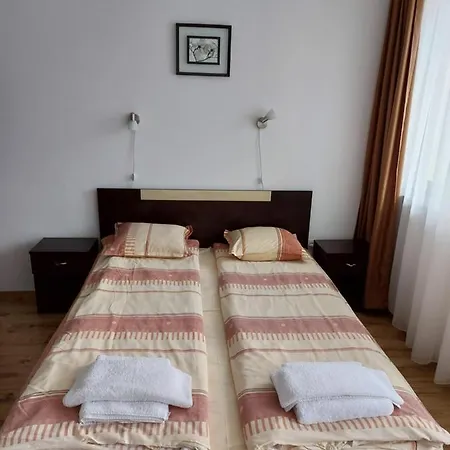 In Gardens Complex アパート