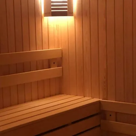 In Gardens Complex アパート *