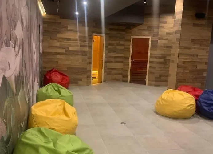 Апартаменты In Gardens Complex